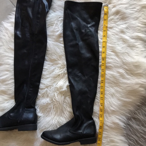 THIGH HIGH LEATHER BOOTS - Picture 5 of 5